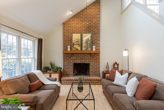 537 RANDOLPH DR, Lititz, PA 17543