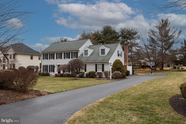 537 RANDOLPH DR, Lititz, PA 17543