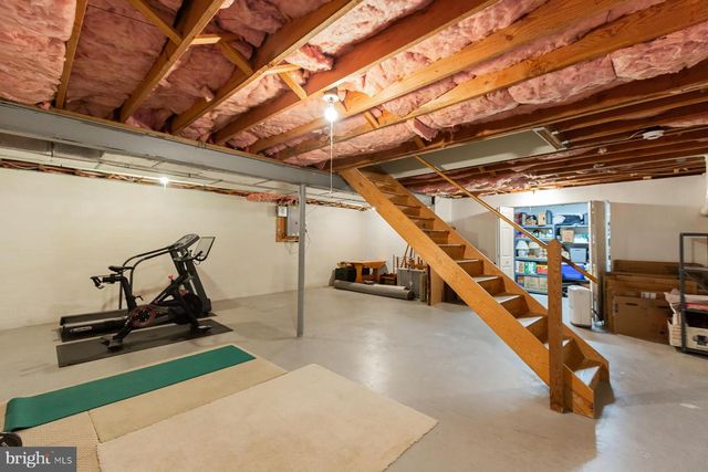 537 RANDOLPH DR, Lititz, PA 17543