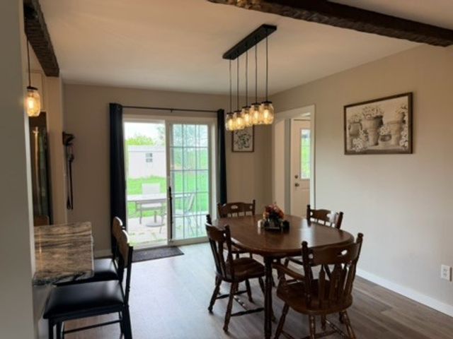 107 W Hillcrest Rd, Nottingham, PA 15330