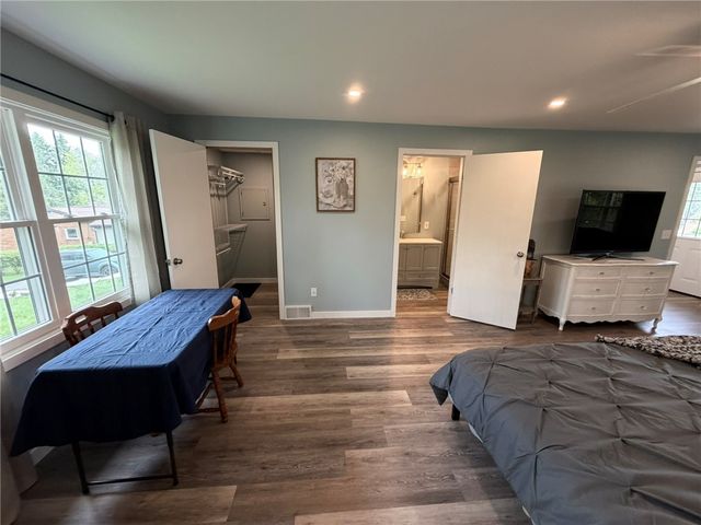107 W Hillcrest Rd, Nottingham, PA 15330