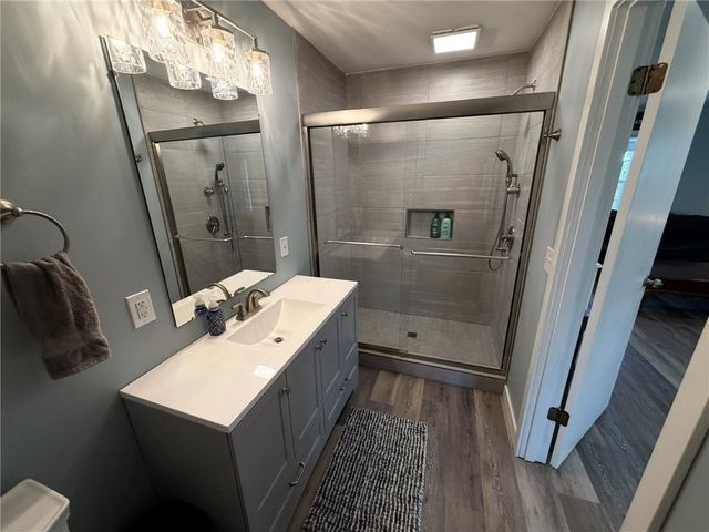 107 W Hillcrest Rd, Nottingham, PA 15330