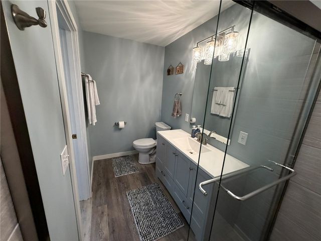 107 W Hillcrest Rd, Nottingham, PA 15330