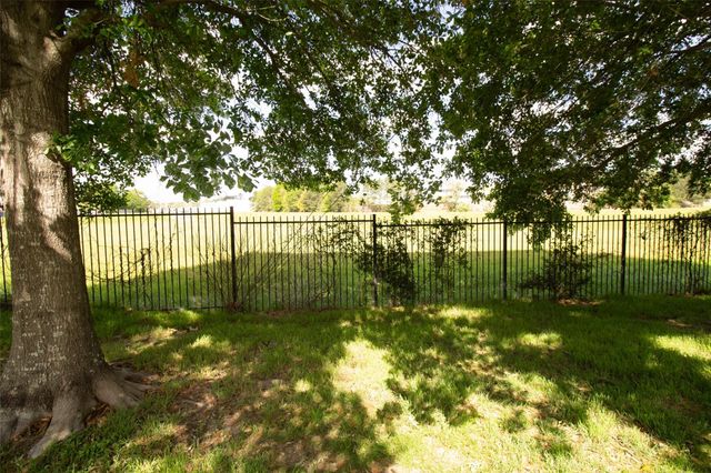 303 Burris Park Drive, Spring, TX 77373