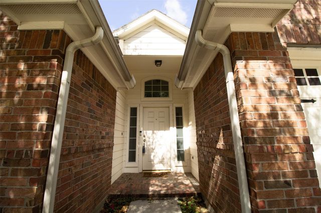 303 Burris Park Drive, Spring, TX 77373