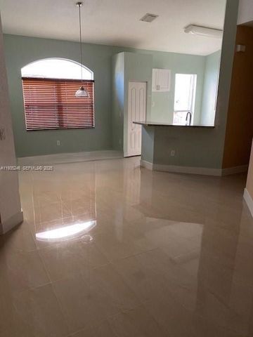 2304 NE 37th Ter, Homestead, FL 33033