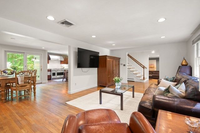 28 Colburn Dr, Sharon, MA 02067
