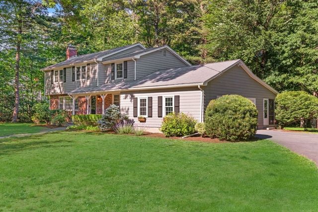 28 Colburn Dr, Sharon, MA 02067