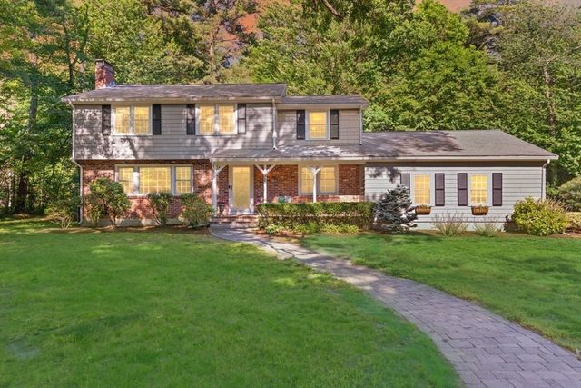 28 Colburn Dr, Sharon, MA 02067