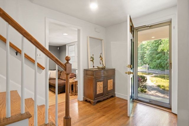 28 Colburn Dr, Sharon, MA 02067