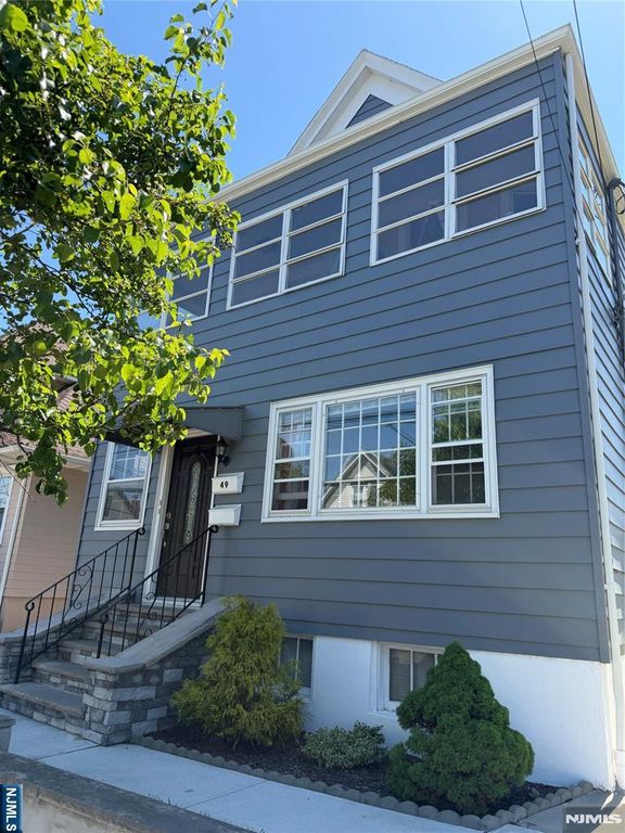 49 Prospect Street, Lodi, NJ 07644