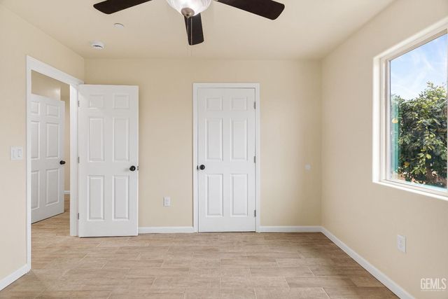 1143 PARK Lane, Shafter, CA 93263