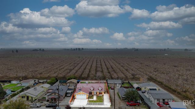 1143 PARK Lane, Shafter, CA 93263