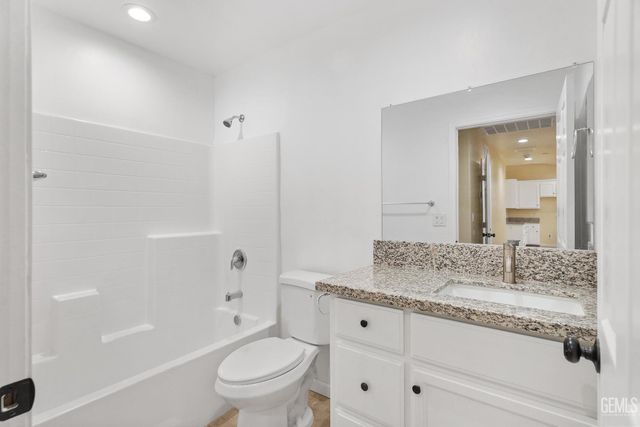 1143 PARK Lane, Shafter, CA 93263