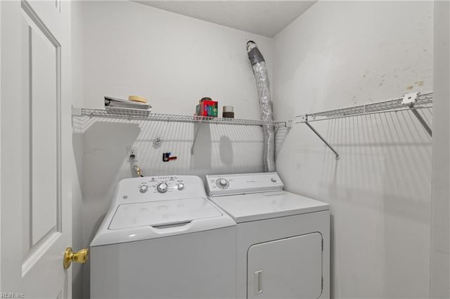 947 Willbrook RD, Newport News, VA 23602