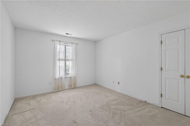 947 Willbrook RD, Newport News, VA 23602