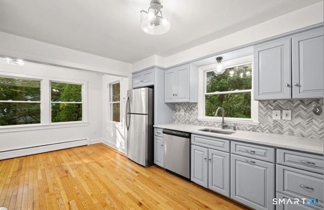 412 Main Street, New Canaan, CT 06840