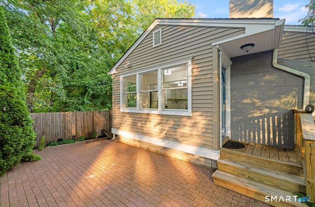 412 Main Street, New Canaan, CT 06840