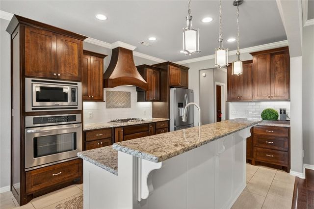 5803 SW North Fork Street, Bentonville, AR 72713