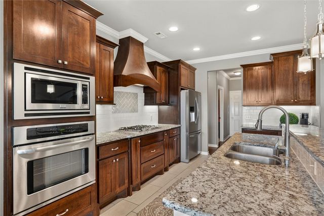 5803 SW North Fork Street, Bentonville, AR 72713