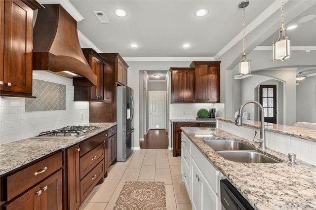 5803 SW North Fork Street, Bentonville, AR 72713