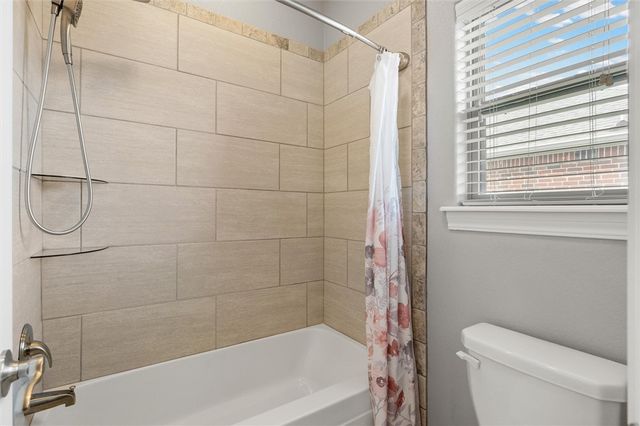 5803 SW North Fork Street, Bentonville, AR 72713