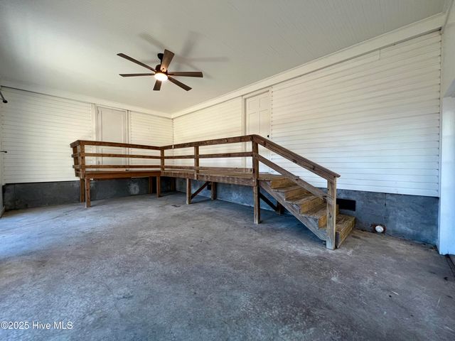 1942 Nc 33, Chocowinity, NC 27817