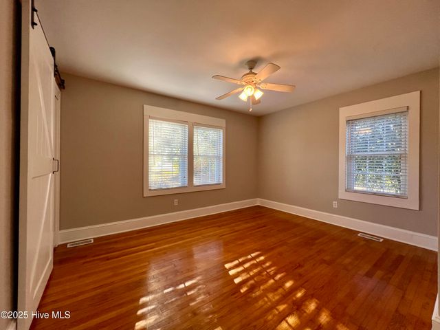 1942 Nc 33, Chocowinity, NC 27817