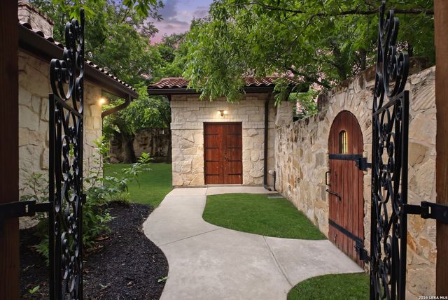 103 Park Hill, San Antonio, TX 78212