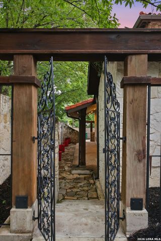103 Park Hill, San Antonio, TX 78212