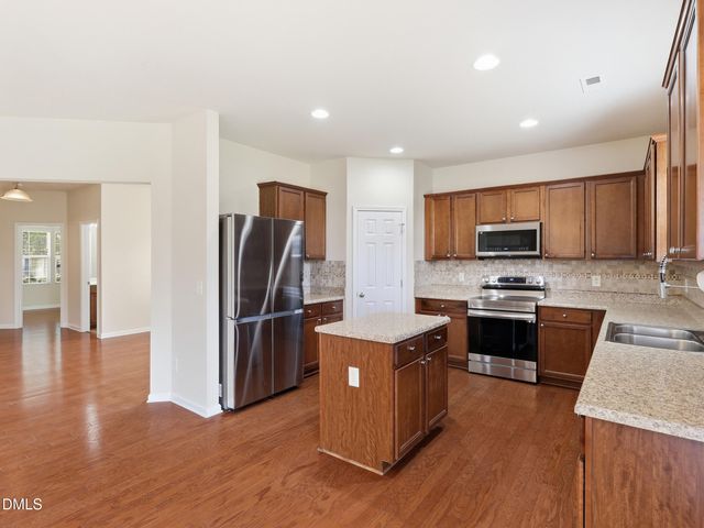 8041 Hartham Park Avenue, Raleigh, NC 27616