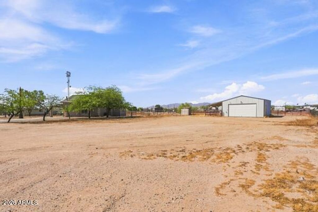 27602 N DENVER HILL Drive, Wittmann, AZ 85361 — photo 3