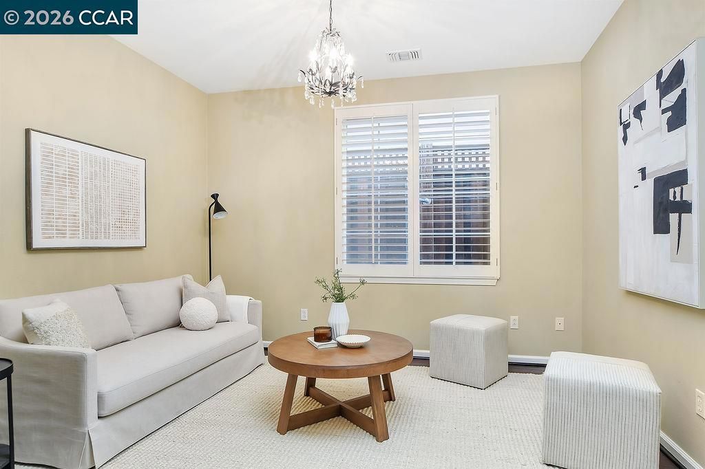 Image 4 of property listing at 4072 4072 Summer Gate Ave, Vallejo, CA 94591