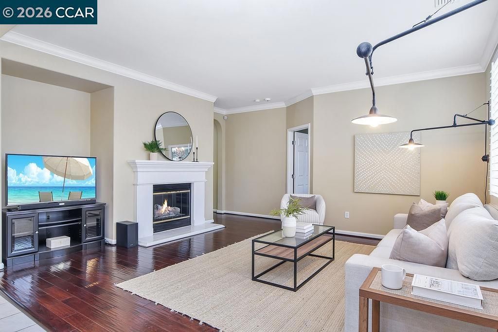 Image 6 of property listing at 4072 4072 Summer Gate Ave, Vallejo, CA 94591