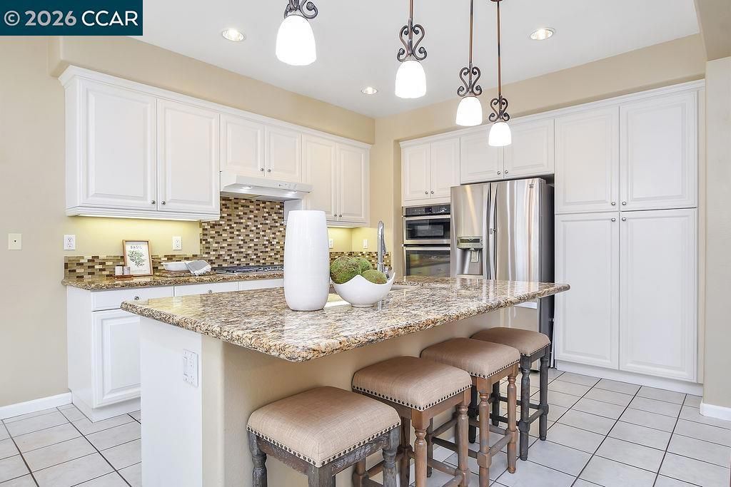 Image 8 of property listing at 4072 4072 Summer Gate Ave, Vallejo, CA 94591