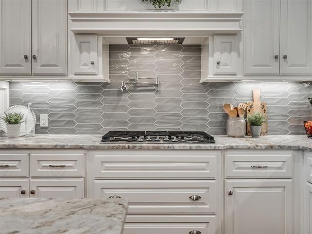 4850 W Canyon Road, Guthrie, OK 73044