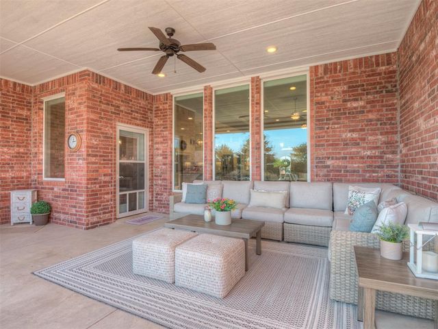 4850 W Canyon Road, Guthrie, OK 73044
