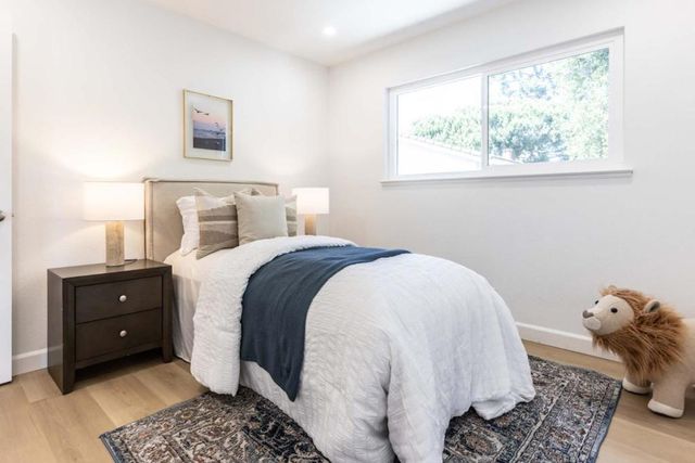 869 Lusterleaf Drive, Sunnyvale, CA 94086