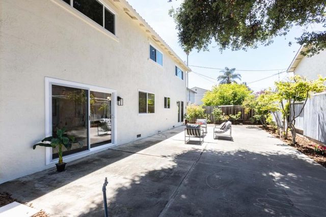 869 Lusterleaf Drive, Sunnyvale, CA 94086