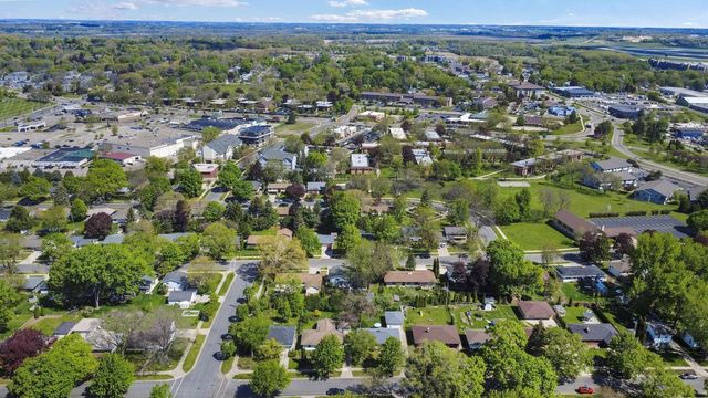 1910 Sachtjen Street, Madison, WI 53704
