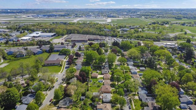 1910 Sachtjen Street, Madison, WI 53704