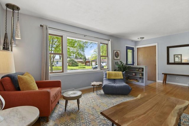 1910 Sachtjen Street, Madison, WI 53704