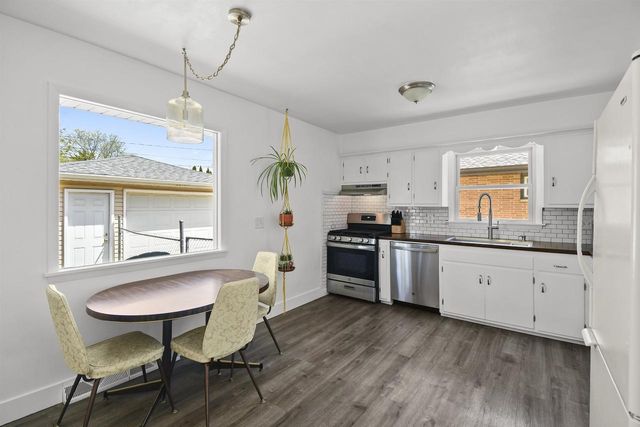1910 Sachtjen Street, Madison, WI 53704