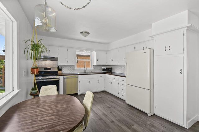 1910 Sachtjen Street, Madison, WI 53704