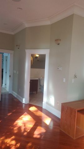36 Sunhill Lane G, Newton, MA 02459