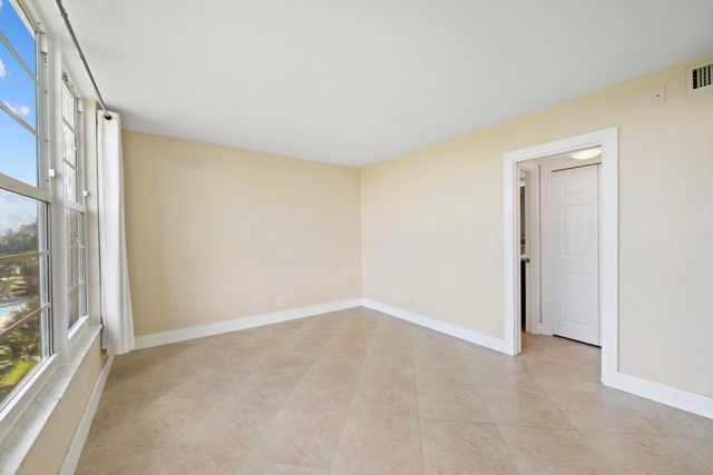 2851 S PALM AIRE Drive 503, Pompano Beach, FL 33069
