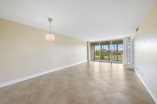 2851 S PALM AIRE Drive 503, Pompano Beach, FL 33069