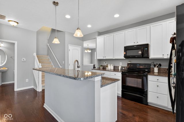 9697 Angelica Drive, Noblesville, IN 46060