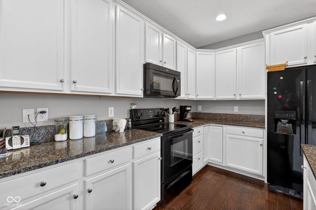 9697 Angelica Drive, Noblesville, IN 46060