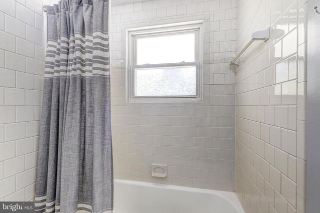 3915 LONGMOOR CIR, Phoenix, MD 21131